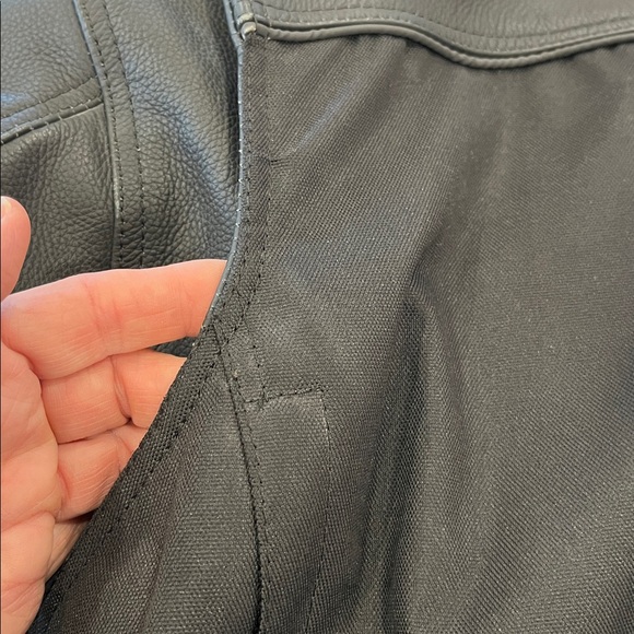 VGUC Mens Joe Rocket leather motorcycle jacket with shoulder and arm protection - Picture 10 of 14